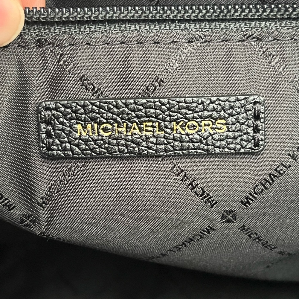🌼Michael Kors Purse Set - Picture 11 of 16
